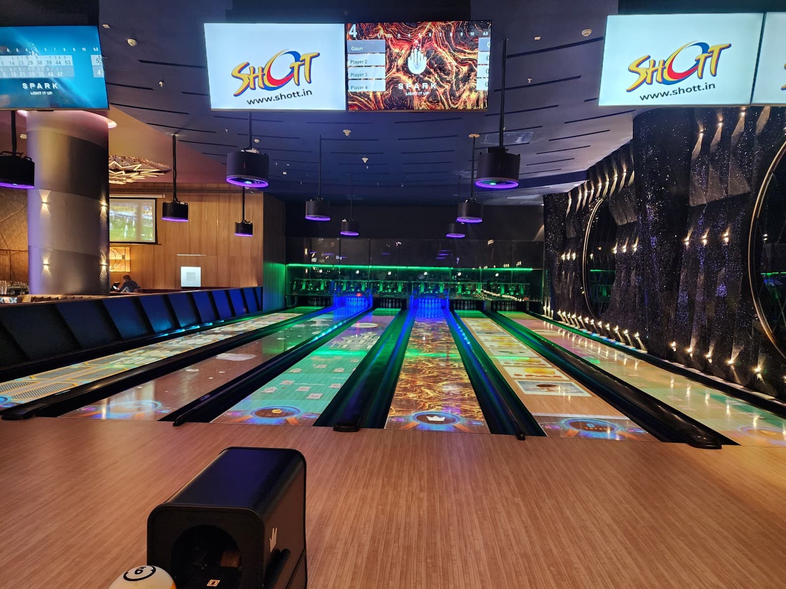SHOTT bowling in Pune