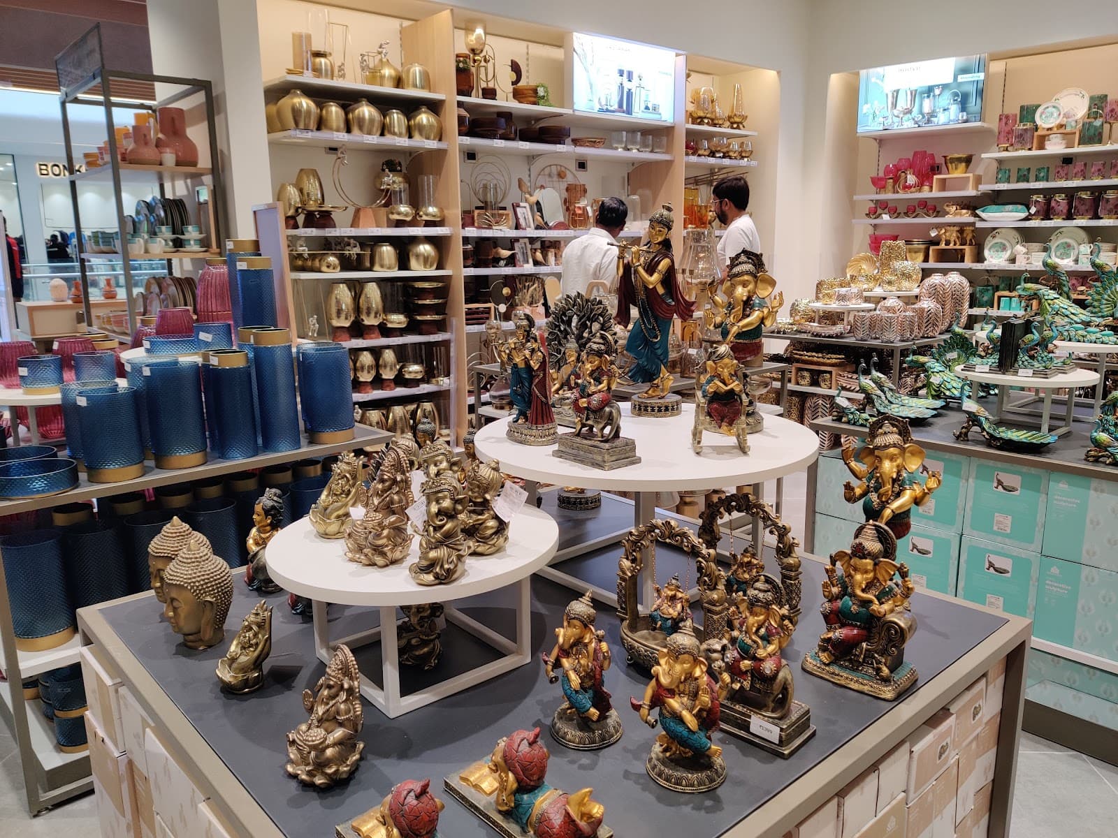Phoenix Mall of the Millennium mall view 5