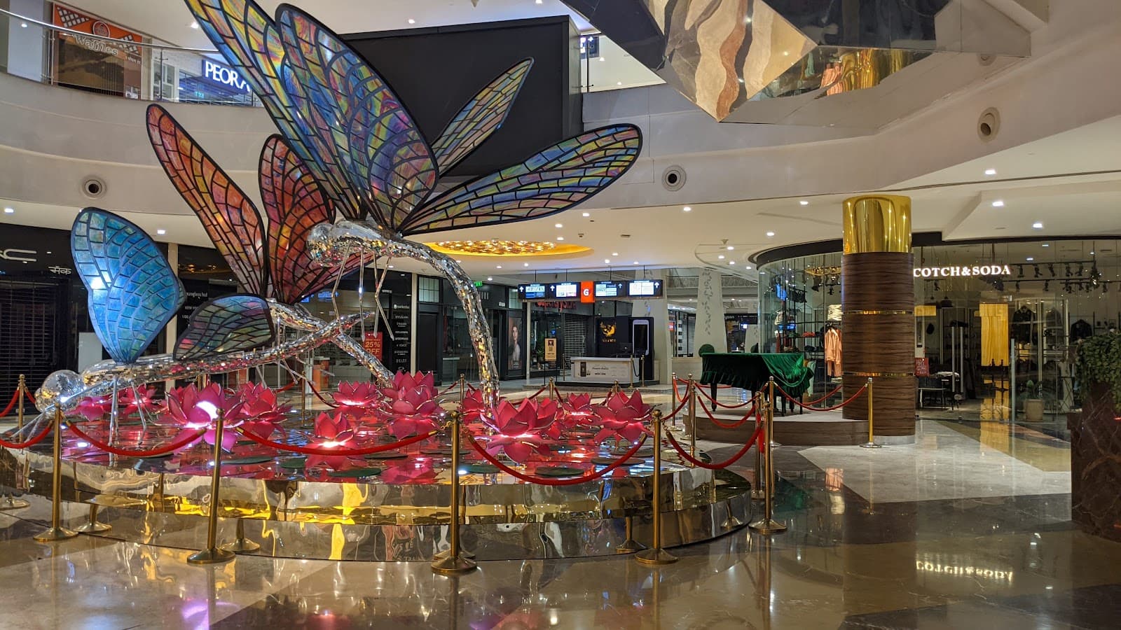 Phoenix Marketcity Pune mall view 4