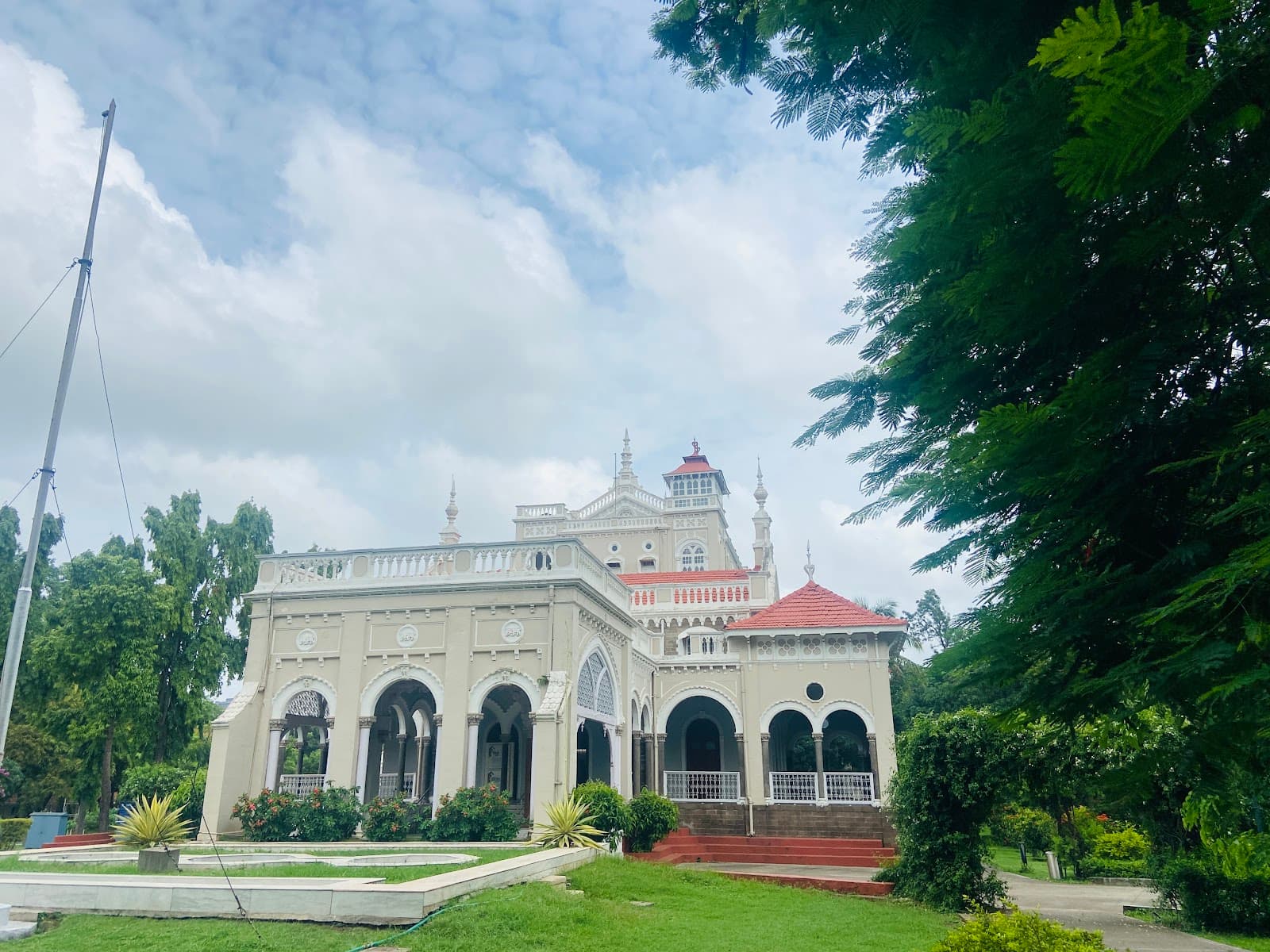 Aga Khan Palace view 2