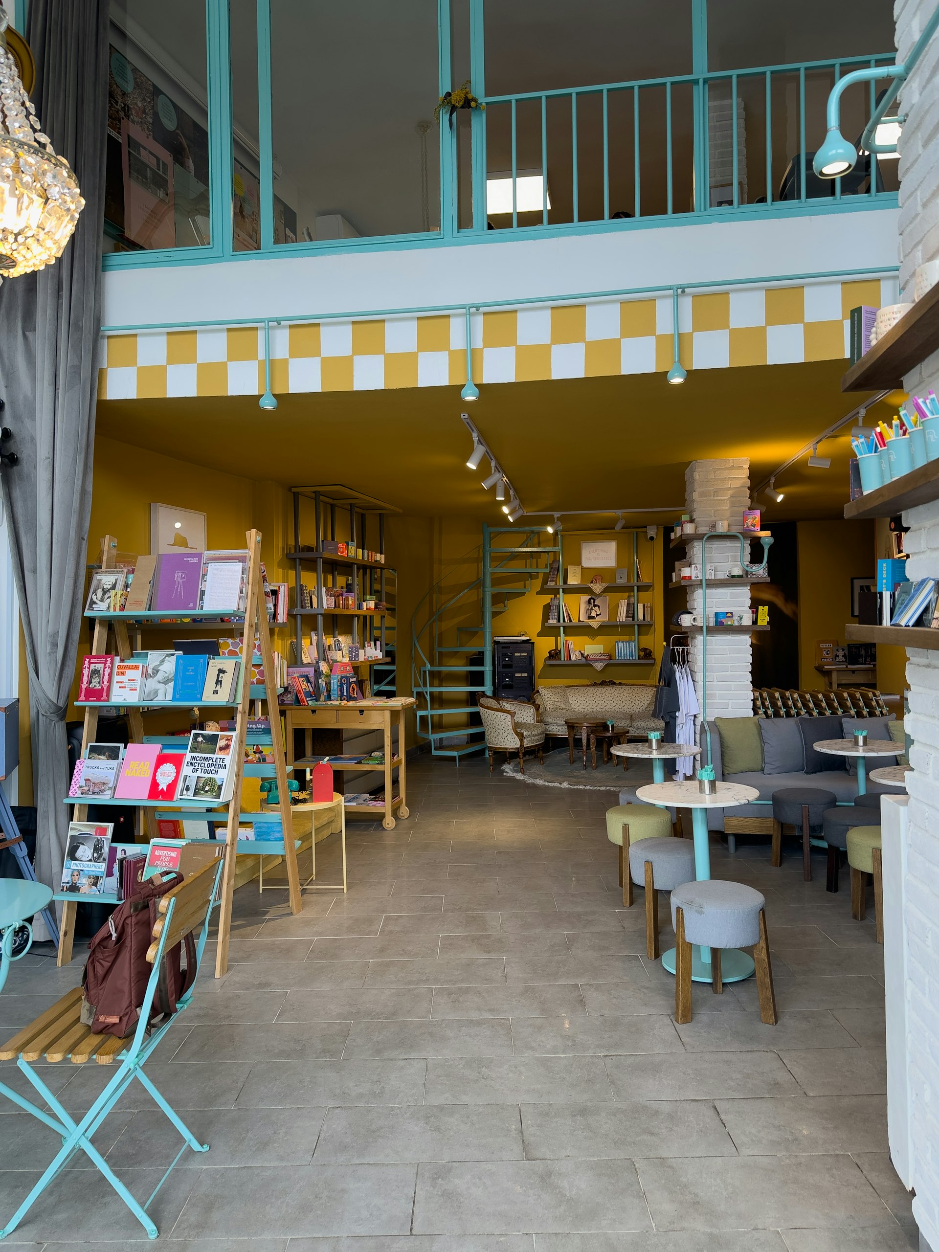 Pagdandi Books Chai Cafe